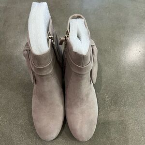 White House Black Market Florence Knot Ankle Boots